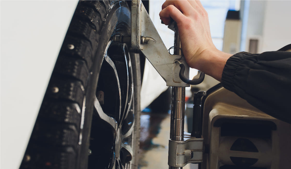 ¿Para qué sirve la alineación y balanceo de un auto? - 02